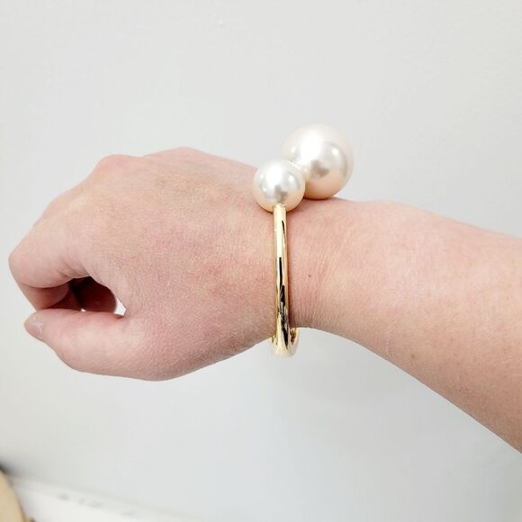 Brand New Top Fashion Gold Tone Pearls Bangle Bracelet - Picture 6 of 10